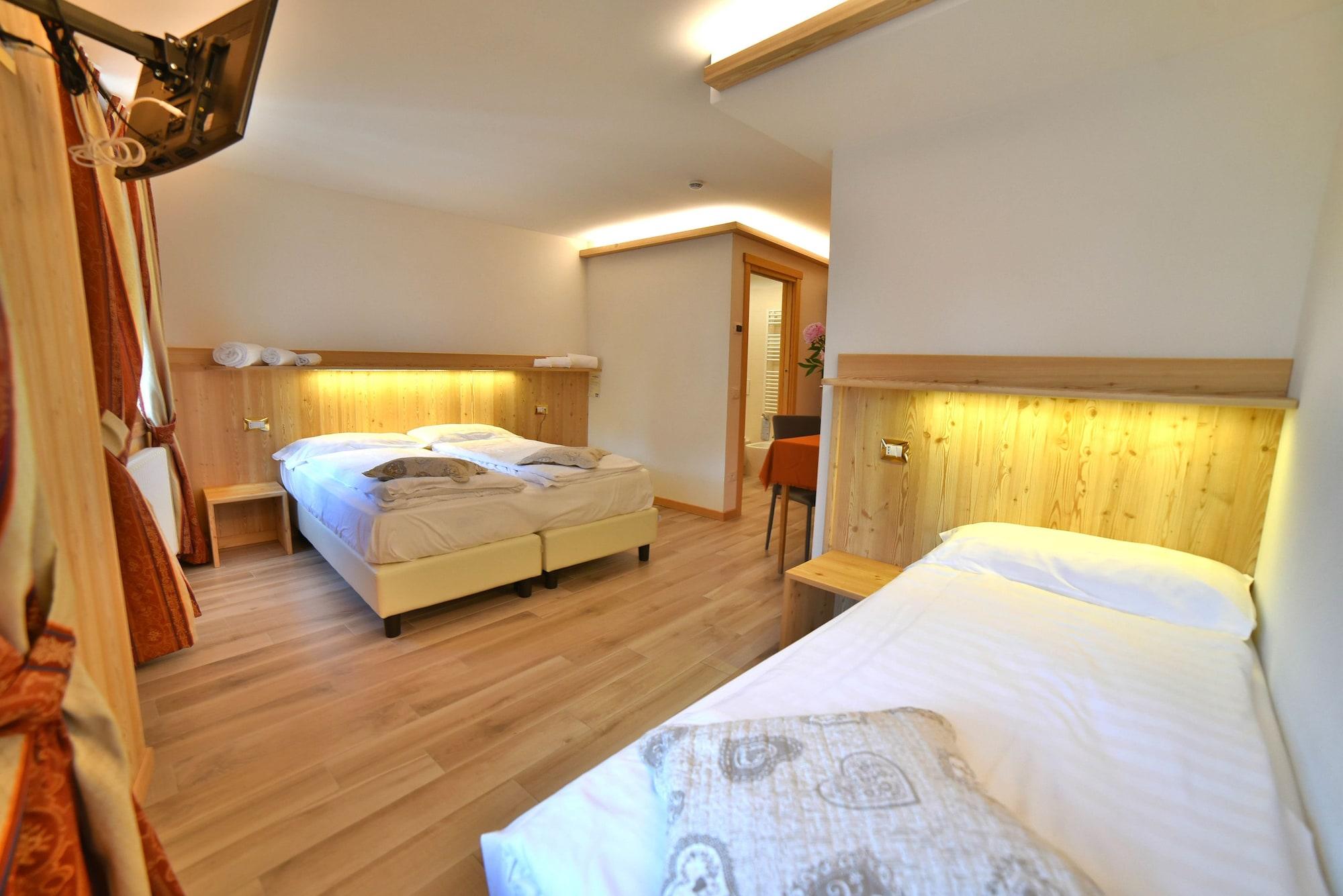 Albergo Stelvio Бормио Екстериор снимка