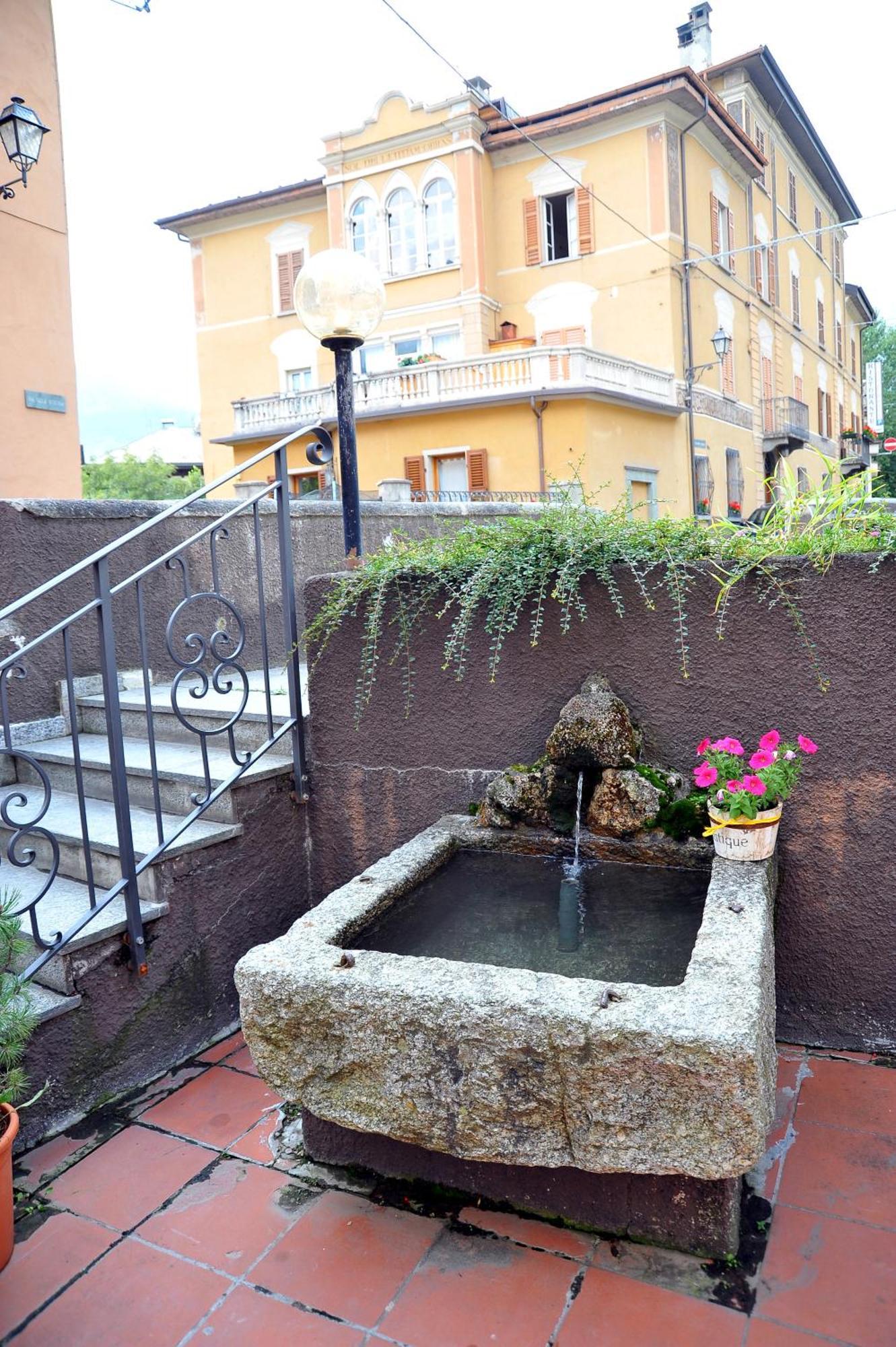 Albergo Stelvio Бормио Екстериор снимка
