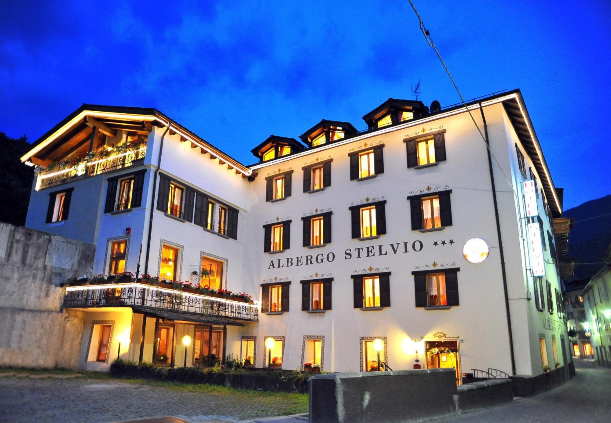 Albergo Stelvio Бормио Екстериор снимка