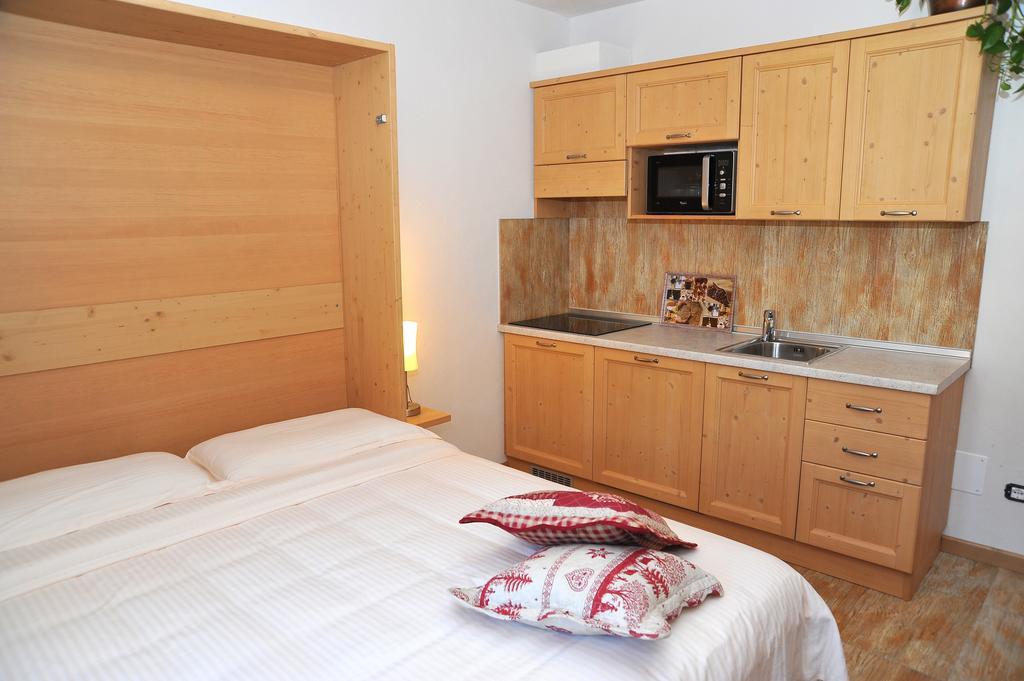 Albergo Stelvio Бормио Екстериор снимка