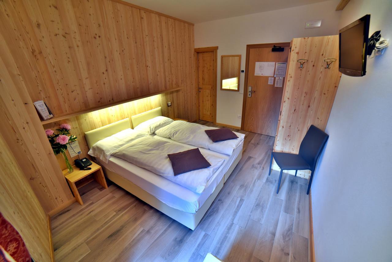 Albergo Stelvio Бормио Екстериор снимка